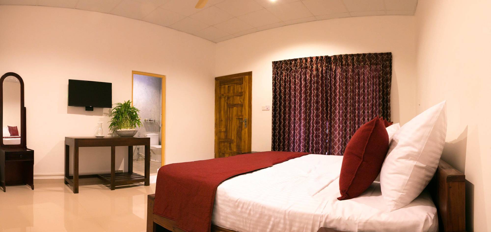 Palmera Eco Resorts Nilaveli Trincomalee Buitenkant foto